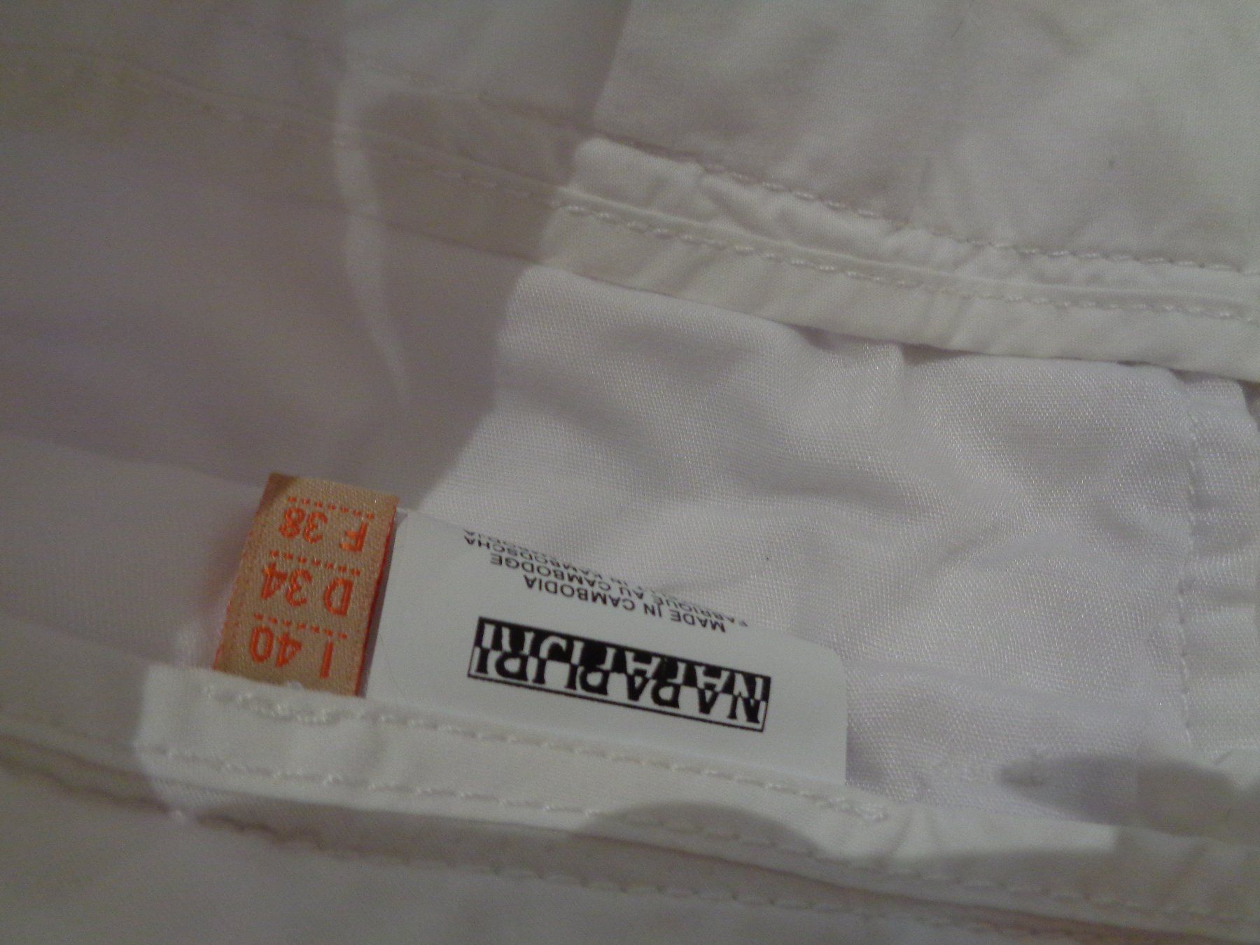 Pantaloni: Napapijri neue Shorts, 34 – Nuovo (secondo la descrizione) da Klingnau venduto da Markus14 2