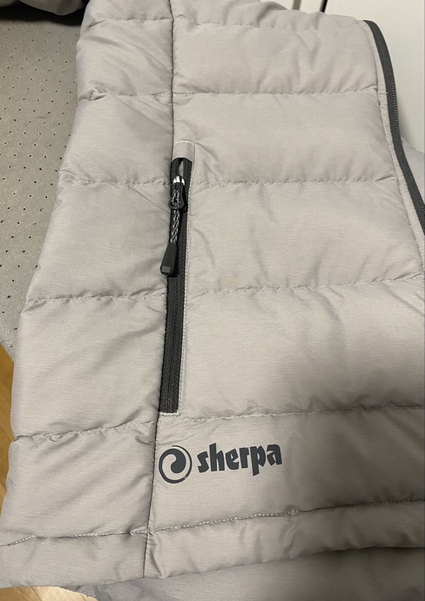 Sherpa Jacken: Daunenjacke von Sherpa xs – Gebraucht aus Chur von Maurina1 6