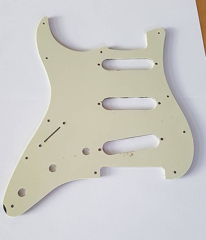 Instruments de musique: Stratocaster Pickguard Parchment - Mint - Relic – D'occasion à Beinwil am See par choragreece 1