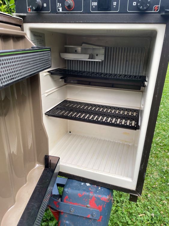 Camping Kühlschrank Electrolux 12v/220v/Gas Kaufen auf Ricardo
