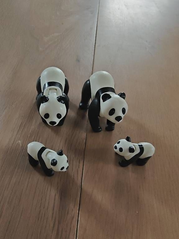 Giocattoli: Playmobil Panda Familie – Usato da Russikon venduto da Mygae