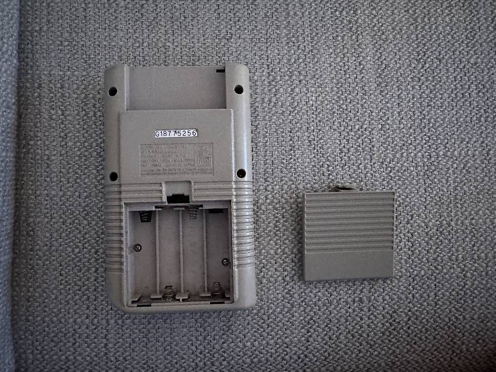 Nintendo Console: Gameboy DMG-01 (defekt) – Usato da Glattfelden venduto da Dani_Tanner 1