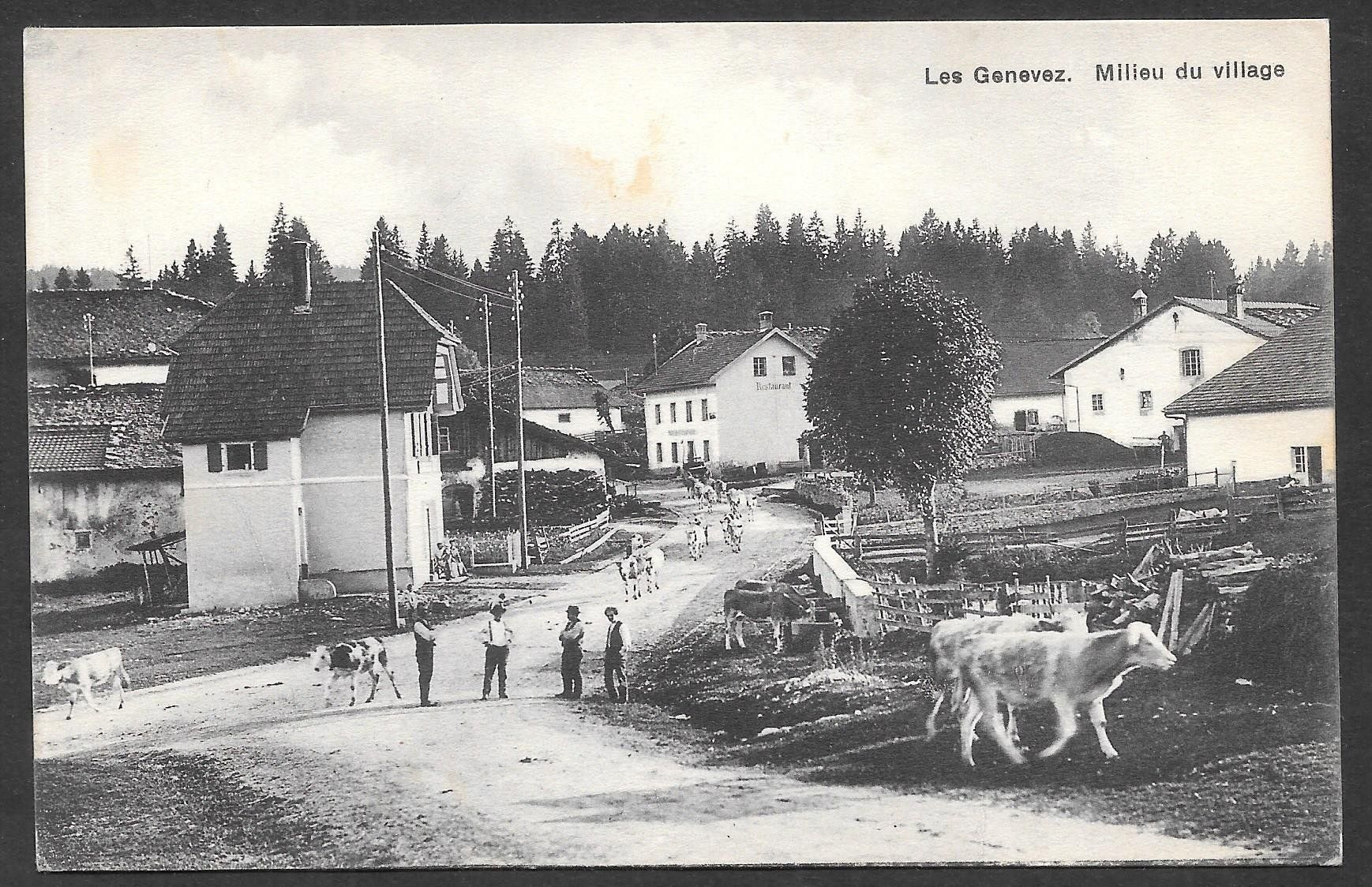 Cartes postales: Les Genevez Milieu du Village – D'occasion à Olten par clotaldi