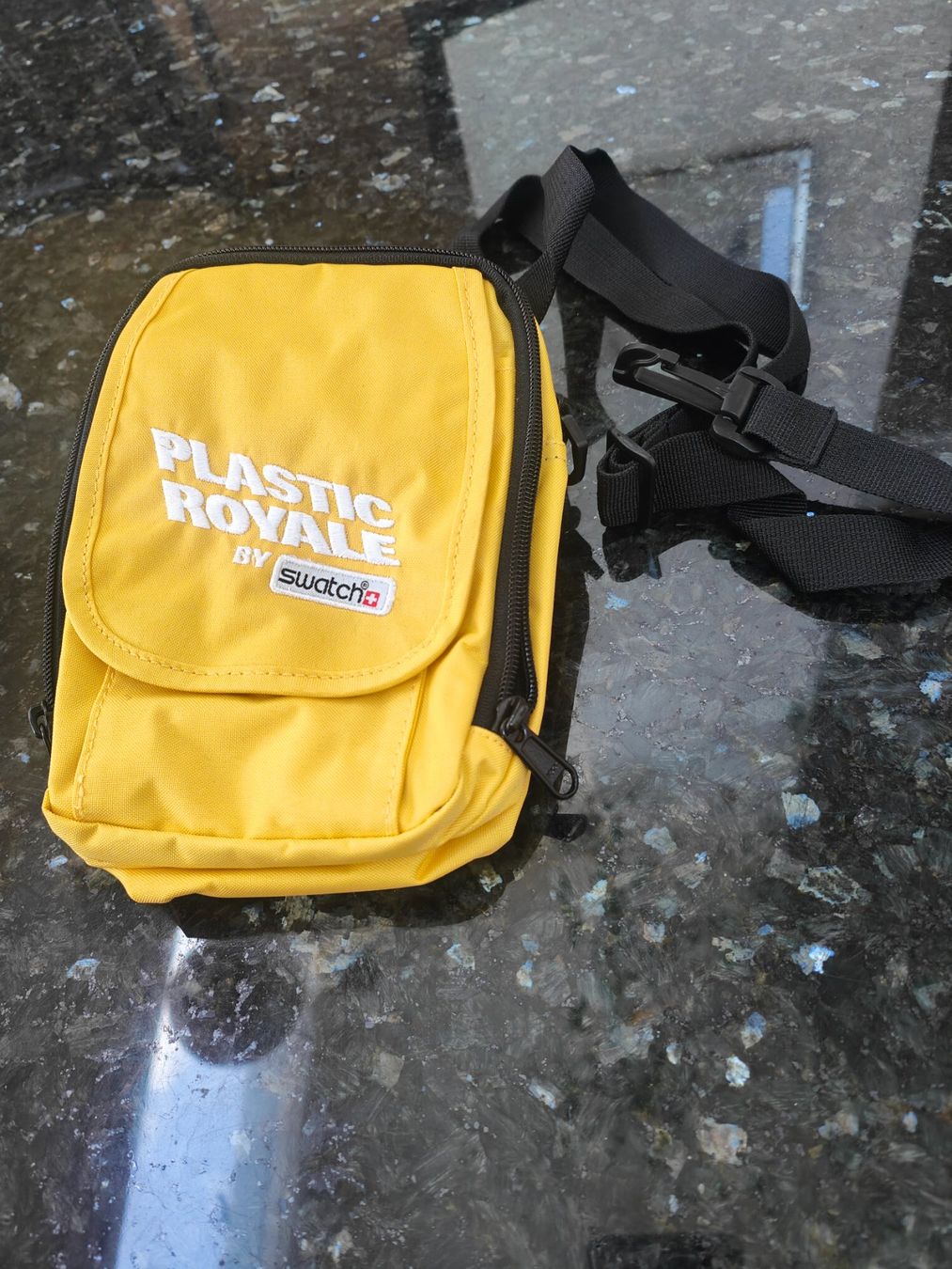 Altro in  Abbigliamento & Accessori: Umhänge Tasche – Nuovo (secondo la descrizione) da Zürich venduto da Mumpfi9
