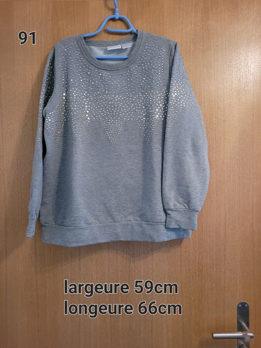 Pulls & Sweat-shirts: pull – D'occasion à St-Maurice par Didote