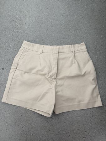 Zara Shorts beige Grösse L neuwertig