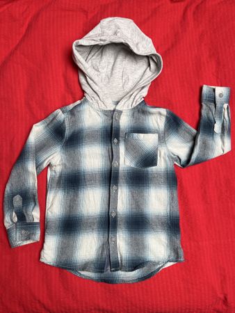 Jungen Hemd Gr. 116 Kapuze Karo blau weiss