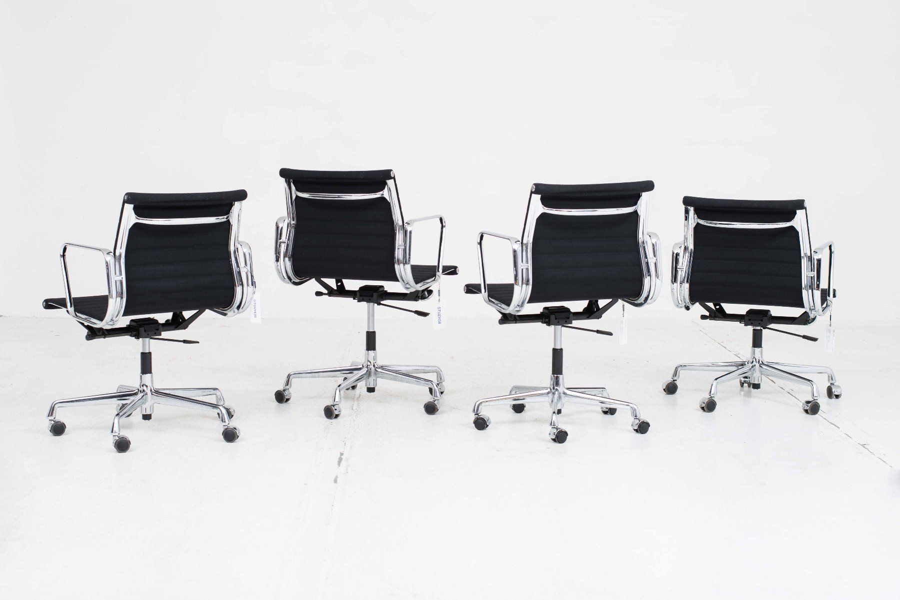 Vitra Sedie: Vitra EA 117 Bürostuhl von Eames in schwarzem Hopsak – Usato da Zürich venduto da STUZH38 1