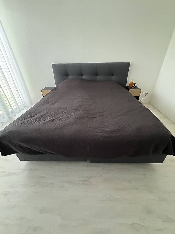 Betten: Boxspringbett XXL Lutz – Gebraucht aus Oftringen von Trainer90