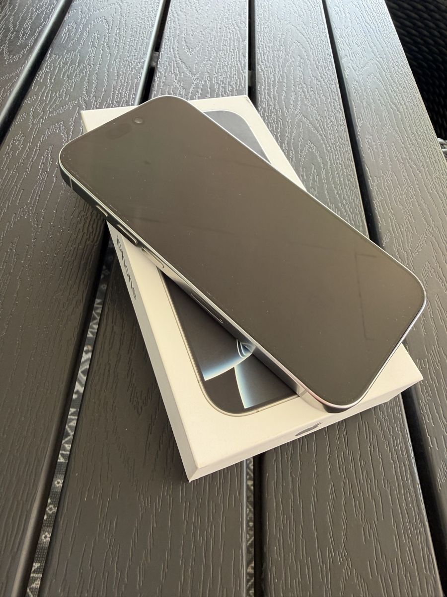 Apple Portables: iPhone 16 Pro 128 GB Weiss – D'occasion à Wauwil par Rokri_94 2