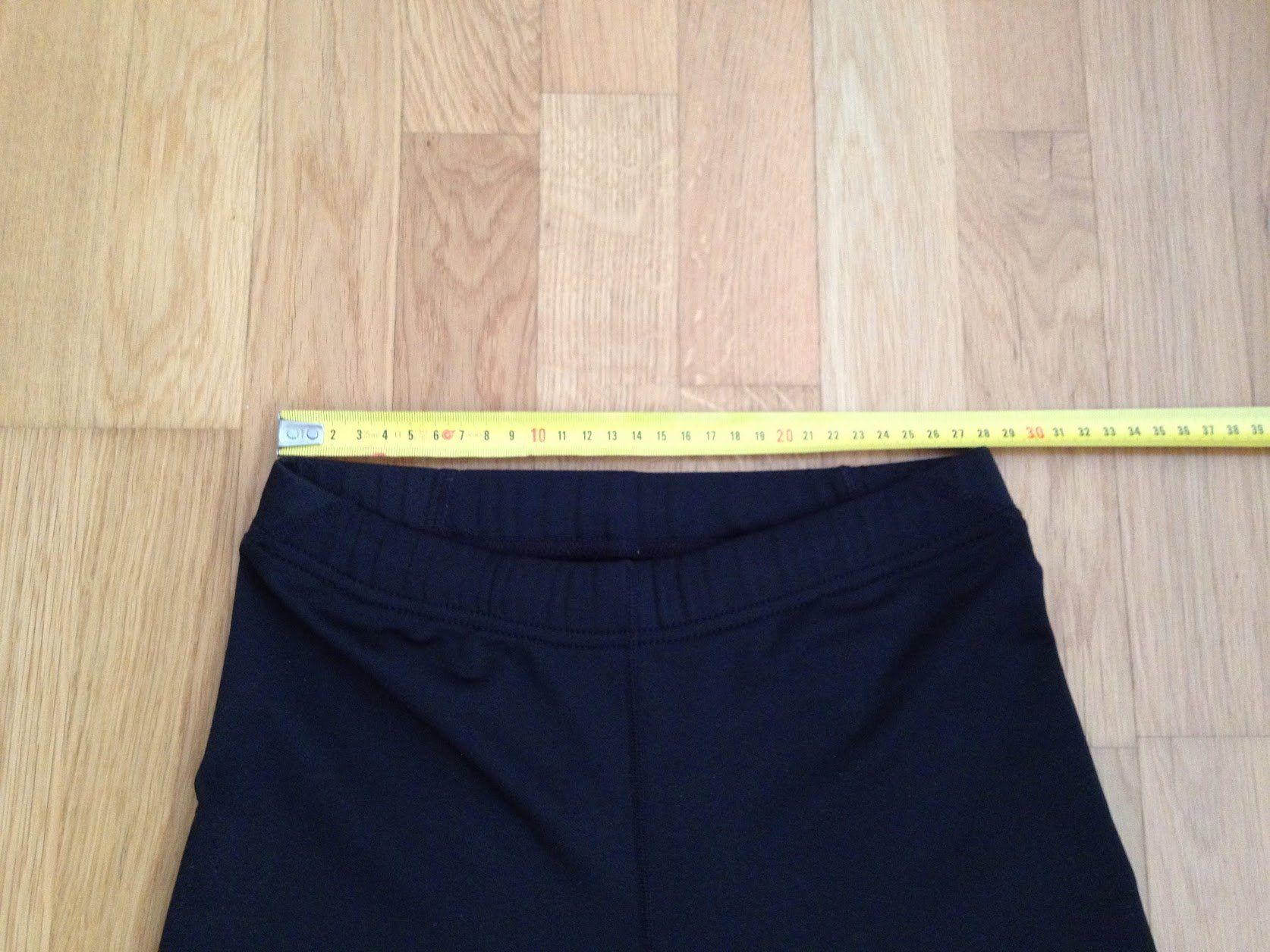 Leggings: Kurze Sport Leggins – Usato da Dübendorf venduto da Fip05 4