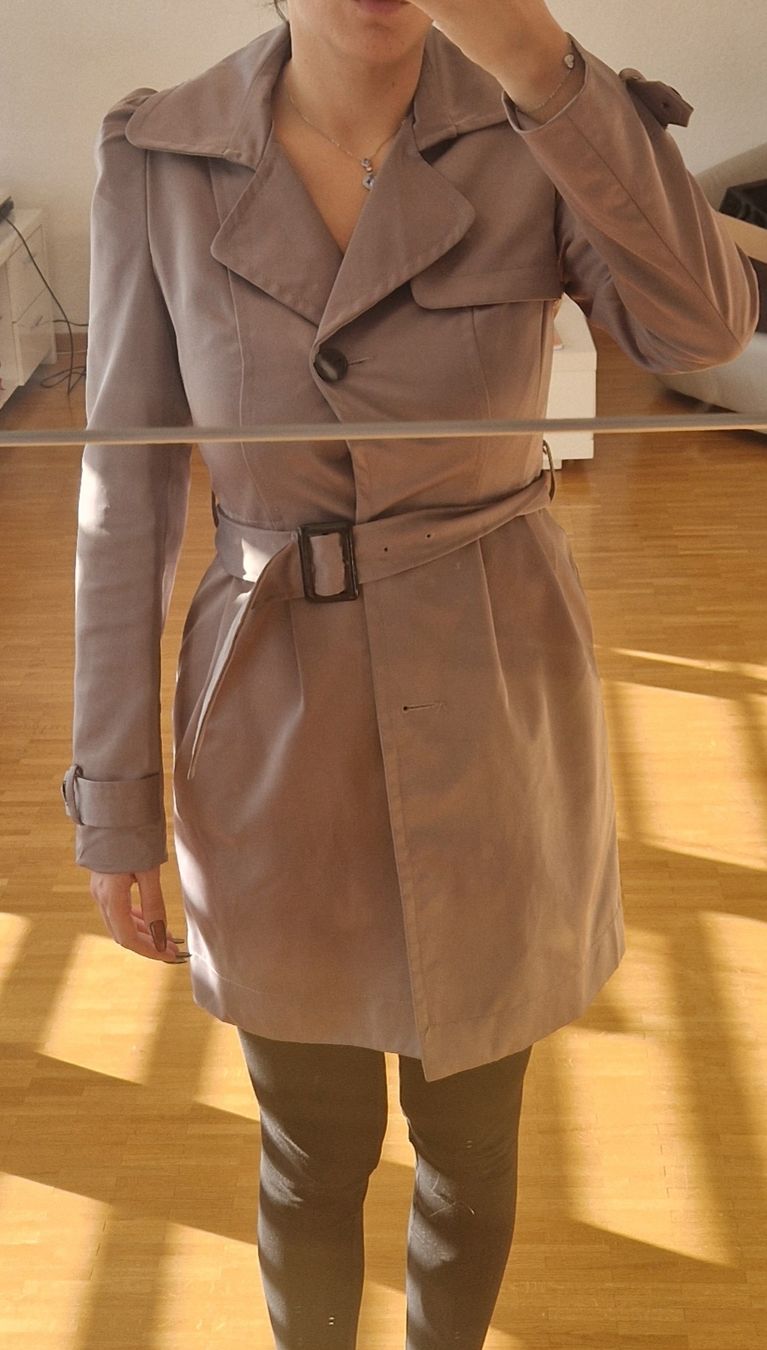 Cappotti: Manteau trench coat gris taille 36/38 – Nuovo (secondo la descrizione) da Versoix venduto da aline_b