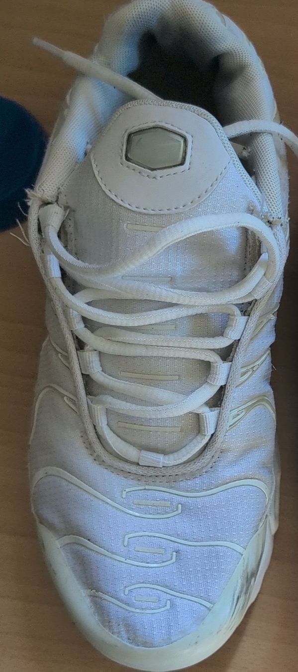Nike Herrenschuhe: Baskets blanches 39 répare – Defekt aus Montreux von kambio
