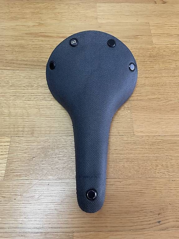 Pezzi di ricambio: Selle Brooks C17 de couleur grise – Usato da Les Acacias venduto da rom_5nby