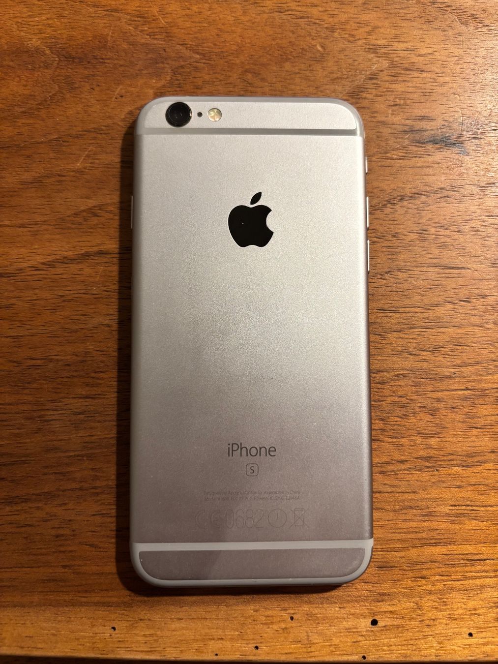 Apple Portables: IPhone 6s, 32GB – D'occasion à Zürich par Max_Duer 1