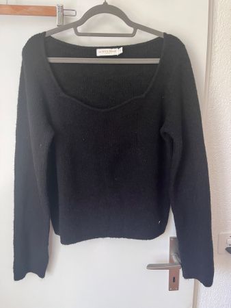Kuscheliger La Petite Etoile Pullover Grösse 2 (M) Schwar...