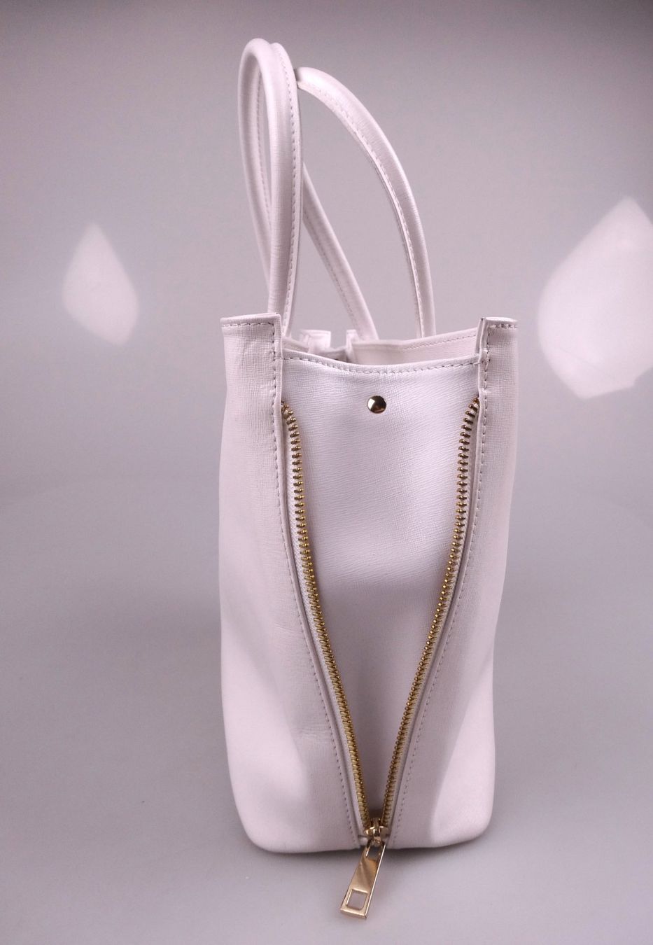 Borse da donna: Weisse Leder Handtasche Shopper – Usato da Volketswil venduto da brockipfannenstil 3
