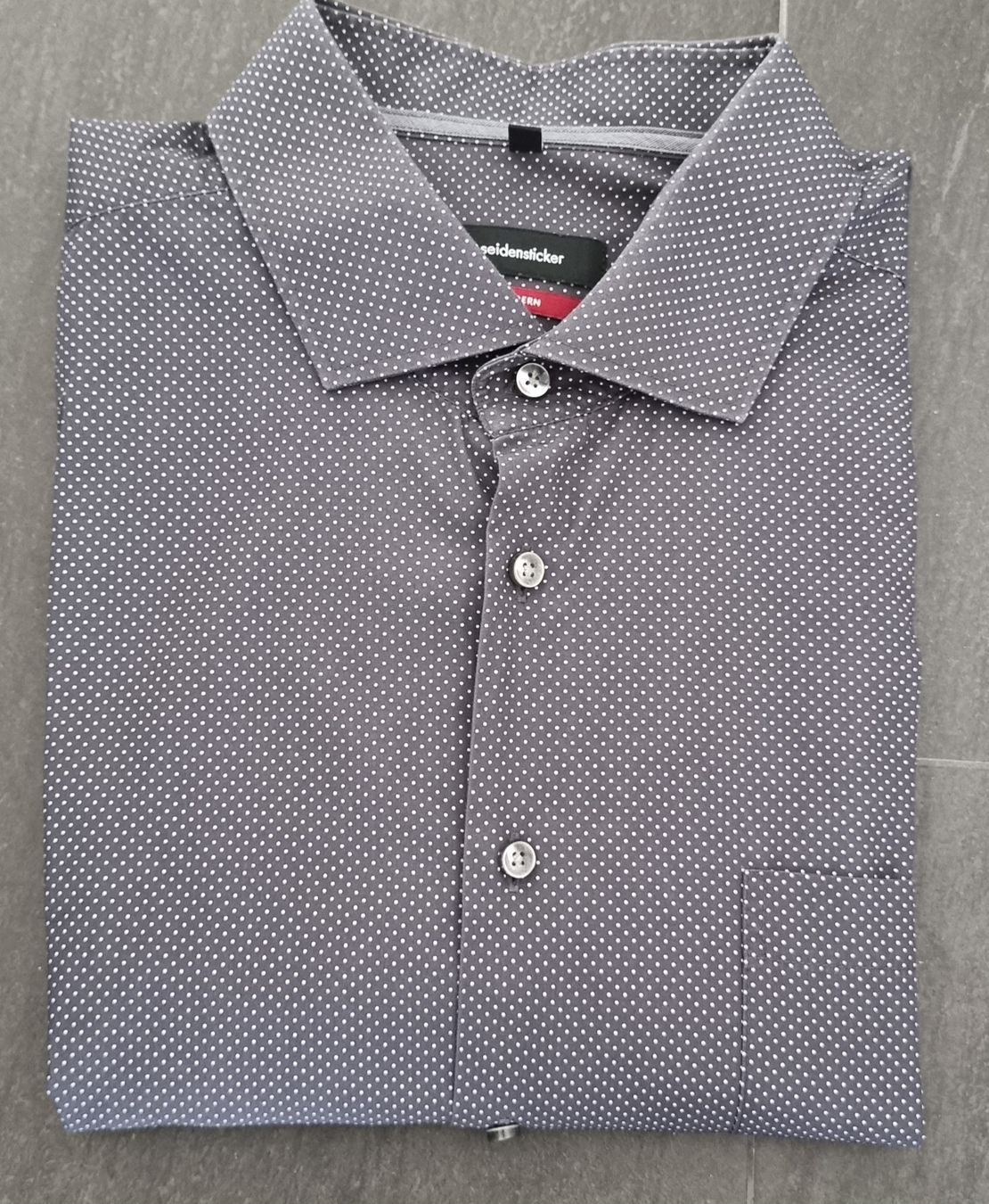 Camicie: Herren Hemd,langarmXXL/45,Grau mit Punkten – Nuovo (secondo la descrizione) da Frauenfeld venduto da Bleeddragon
