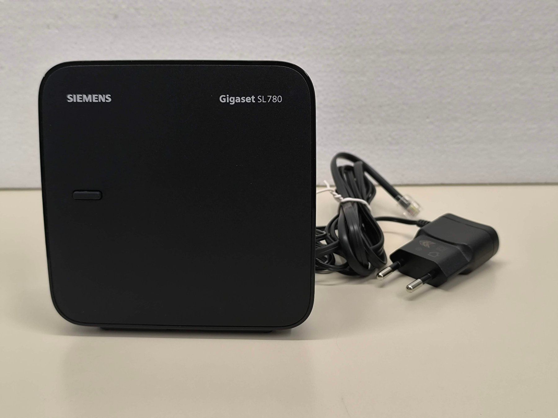Gigaset Telefoni: Gigaset Basisstation SL780, 2 Stück – Usato da Uerikon venduto da Khsuer