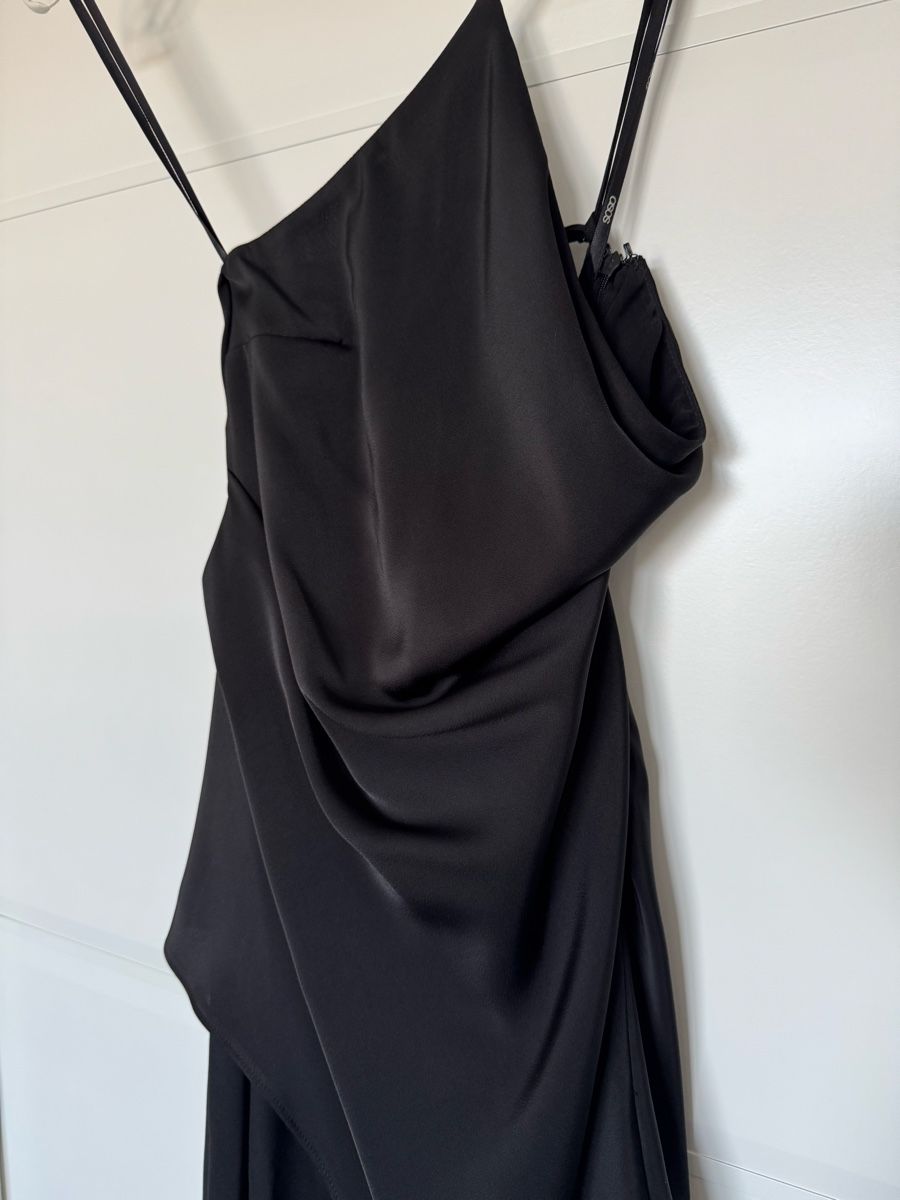 Robes: ASOS Design Kleid – Neuf (Voir description) à Zürich par mad_2dwc 3