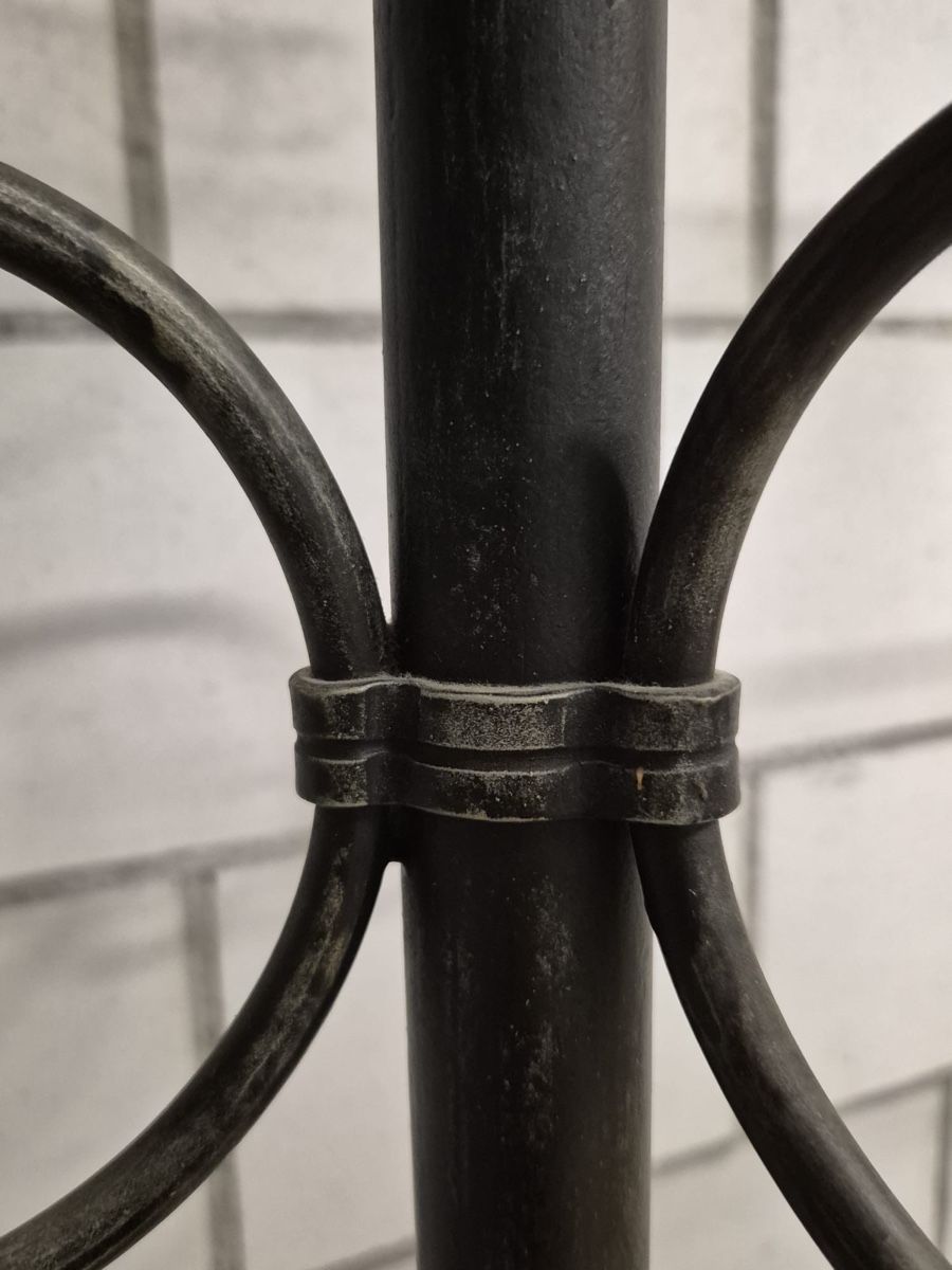 Altro in Decorazioni & Accessori: Garderobenständer aus Metall – Usato da Aarwangen venduto da Wikipr 3