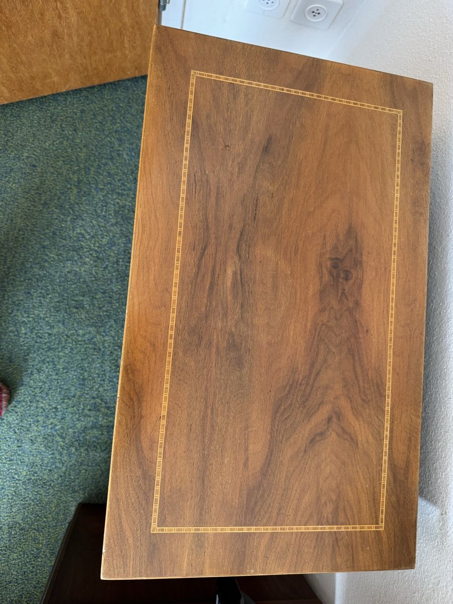 Cassettiere: Biedermeier Kommödli Nussbaum – Usato da siebnen venduto da minte 6