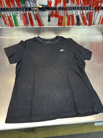 T-Shirt Nike schwarz