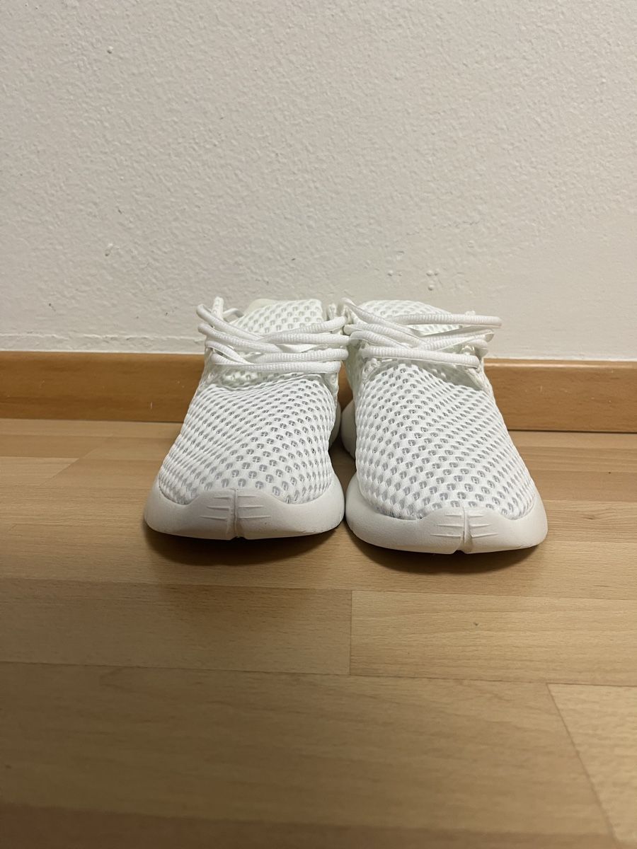 Scarpe da uomo: Weisse Atmungsaktive Schuhe – Nuovo (secondo la descrizione) da Sarnen venduto da flo_25mp 1