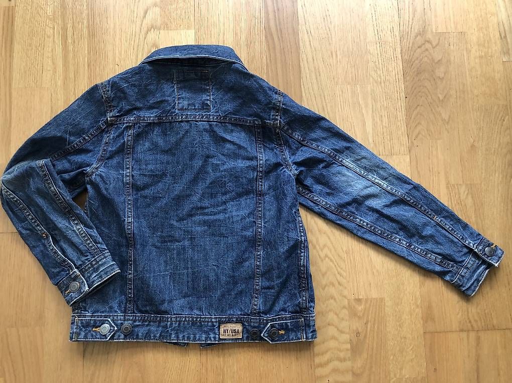 Giacche & Cappotti: Jeansjacke Grösse 140 – Usato da Sursee venduto da reg_qct5 2