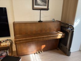 August Förster Klavier, schöner Klang, revidiert