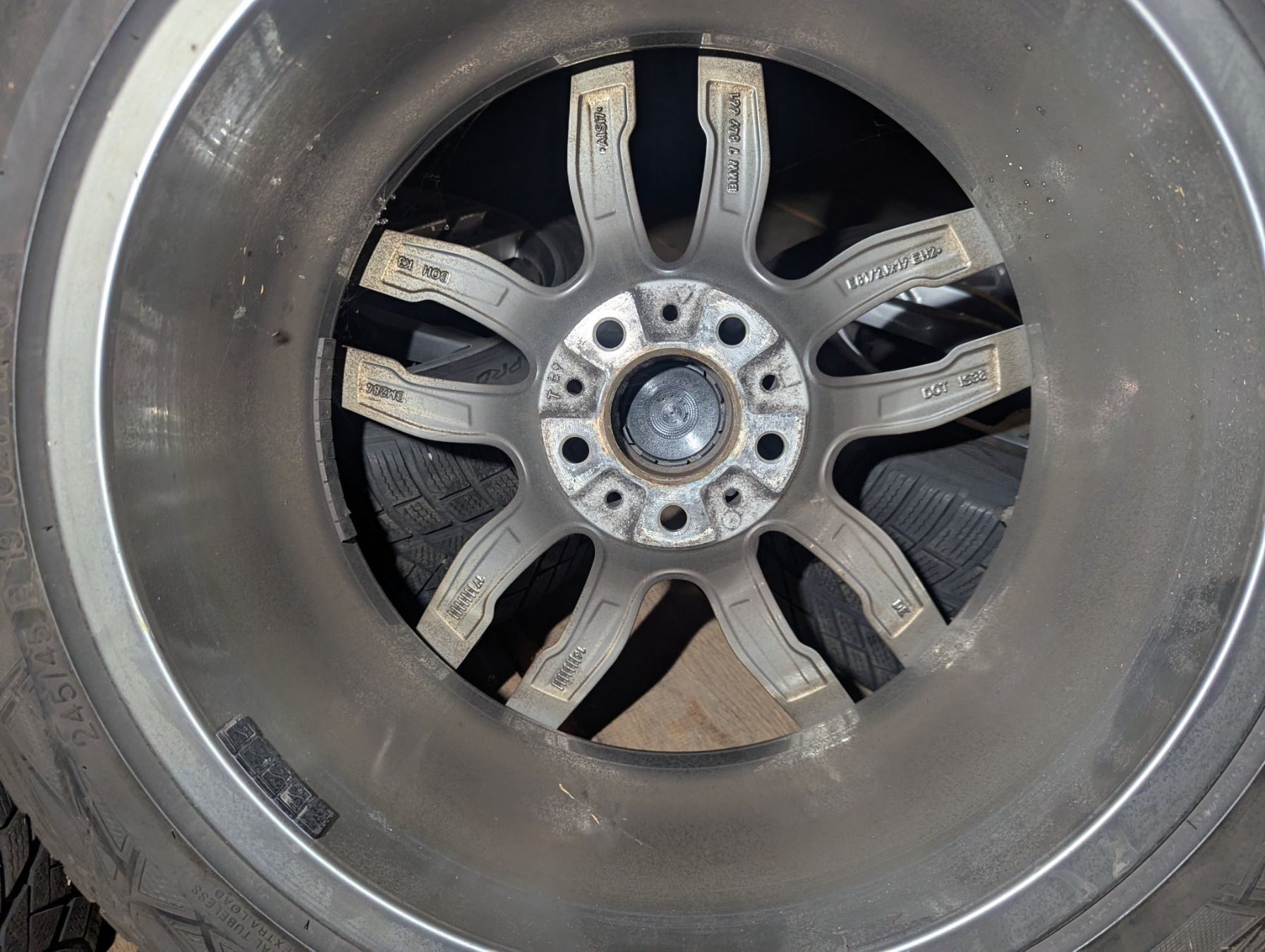 BMW Pneumatici & Ruote complete: BMW 19" Winterräder 6mm – Usato da Aarberg venduto da KreuzFahrzeugcenter 4