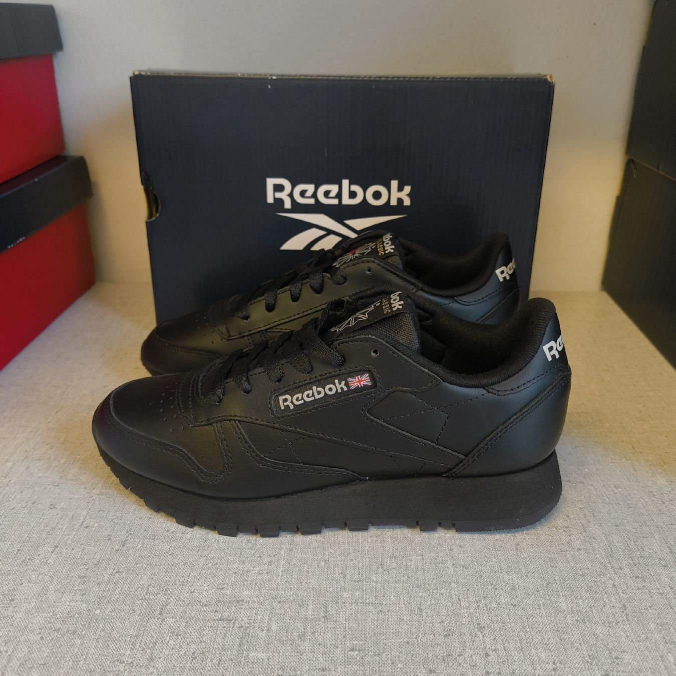 Reebok Scarpe da donna: Reebok Classic Leather, Grösse US  5 EURO 36 – Nuovo e nell'imballaggio originale da Uitikon Waldegg venduto da PJLS1 2