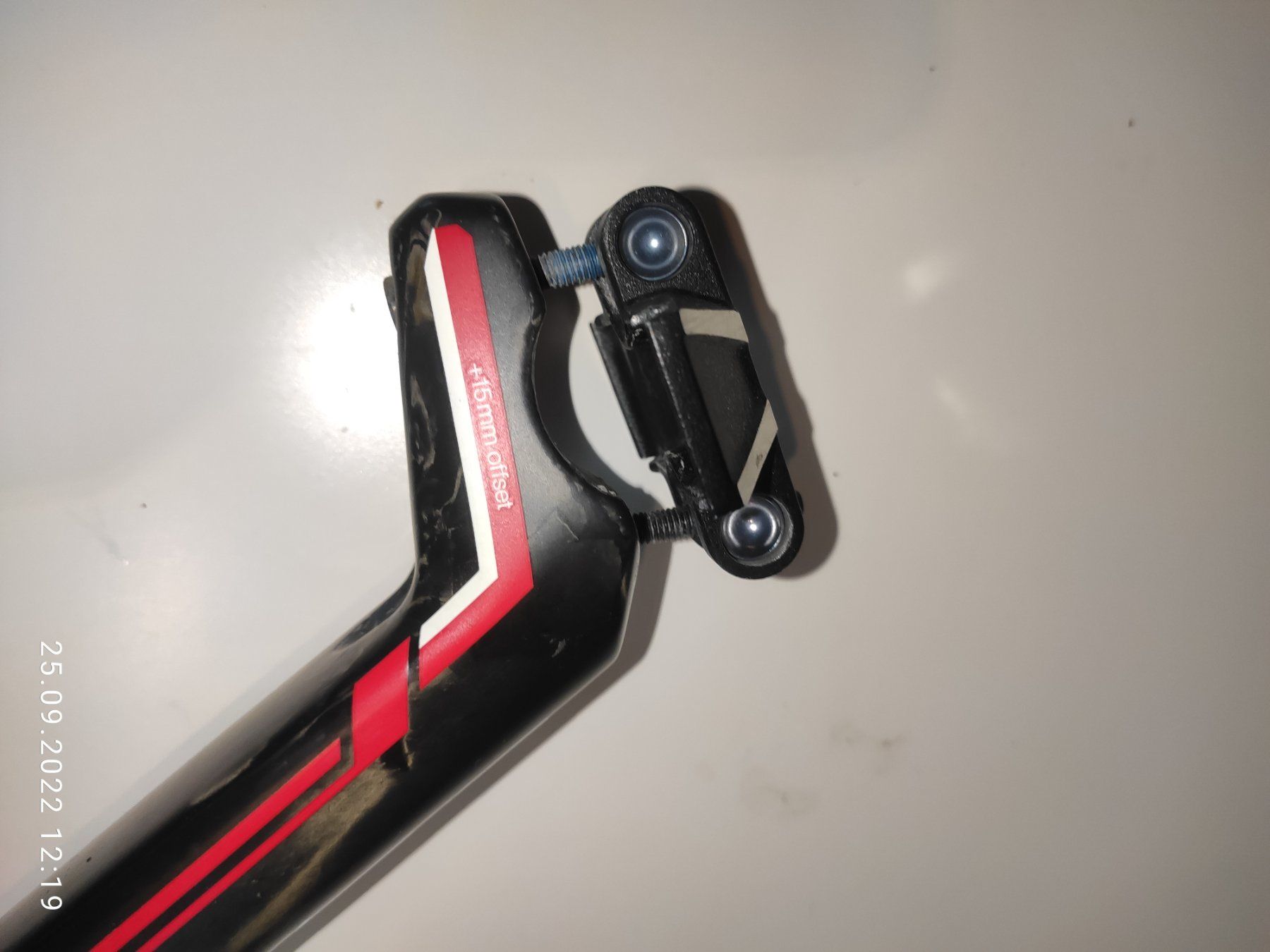 BMC Pezzi di ricambio: BMC Carbon Sattelstütze – Usato da Salvenach venduto da maripaw 3