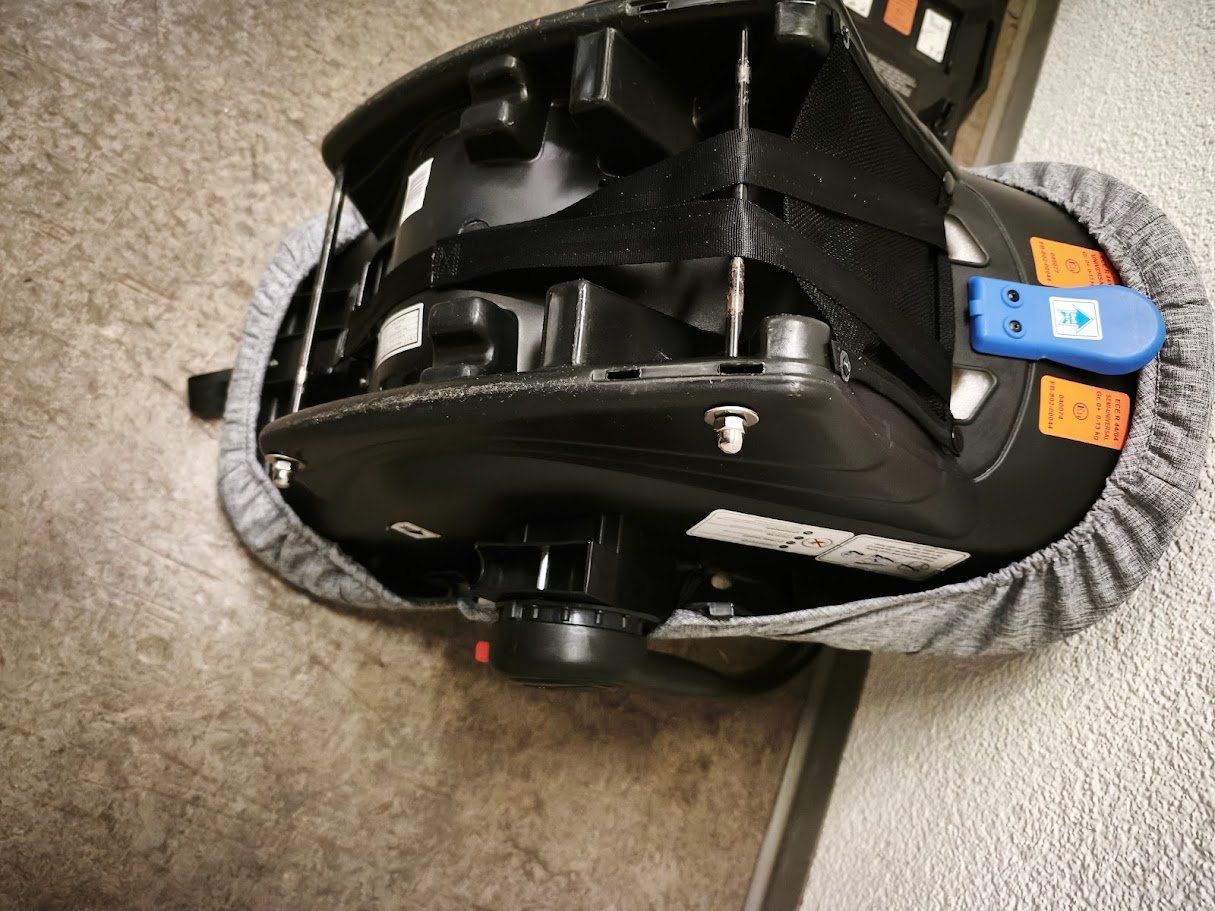ABC Design Seggiolini per auto: ABC Design Auto Babyschale mit Basisstation Isofix – Usato da Toffen venduto da Immo-Erben 5