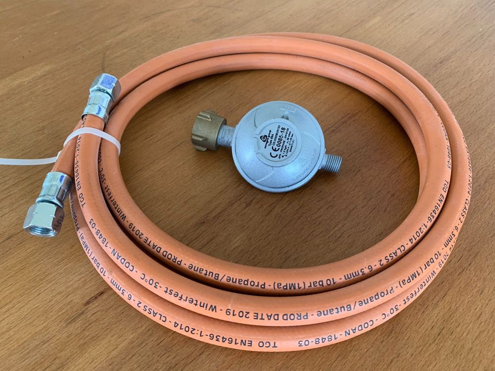 Gasschlauch mit Druckregler für 30mbar (Neu (gemäss Beschreibung)) in