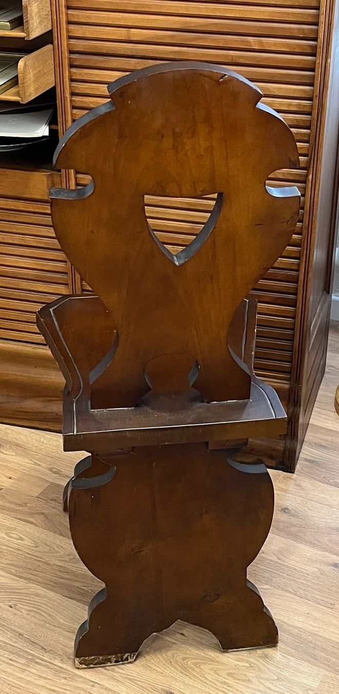 Chaises: Antiker Holzstuhl /Stabelle – D'occasion à Stetten AG par Brissago25 3