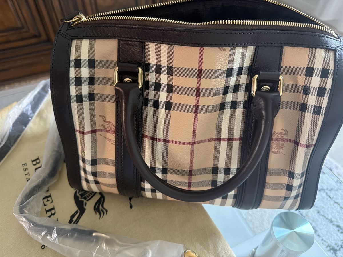 Burberry Taschen für Damen: Eintrage Burberry 30 neuwertige – Neu (gemäss Beschreibung) aus Höri von man_5vqs 6