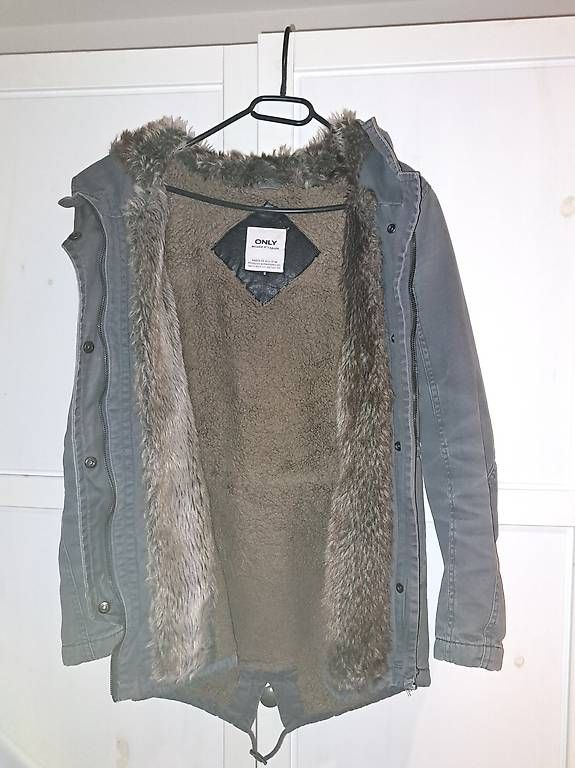 Cappotti: Graue Übergangsjacke in Grösse S von Only – Usato da Schmerikon venduto da Nicole0120 2