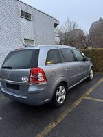 Opel Zafira B 2.2
