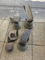 4 Glocken mit Lederriemen Konvolut