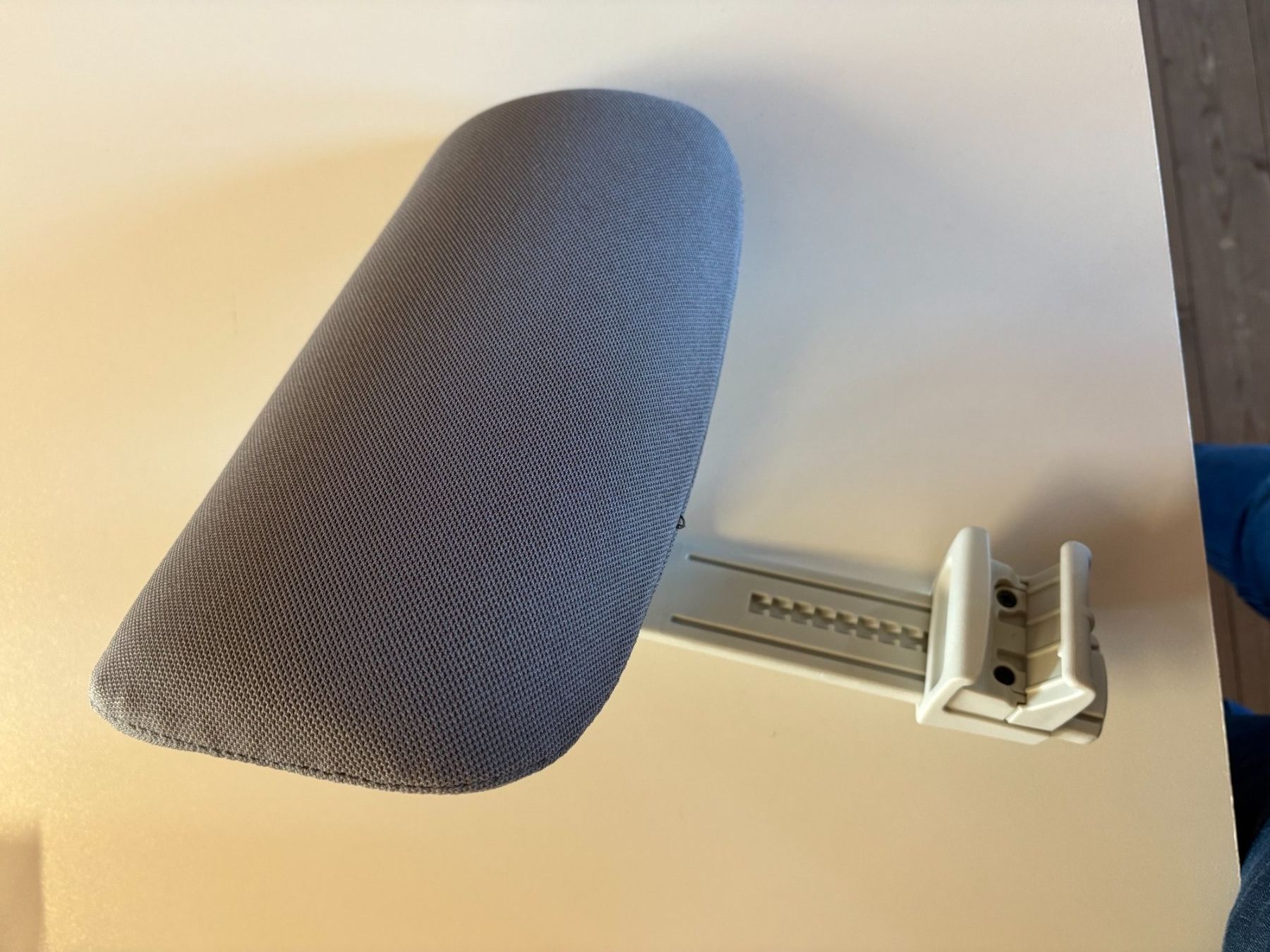 Sedie: Têtière pour chaise de bureau – Usato da Renan BE venduto da belouga01
