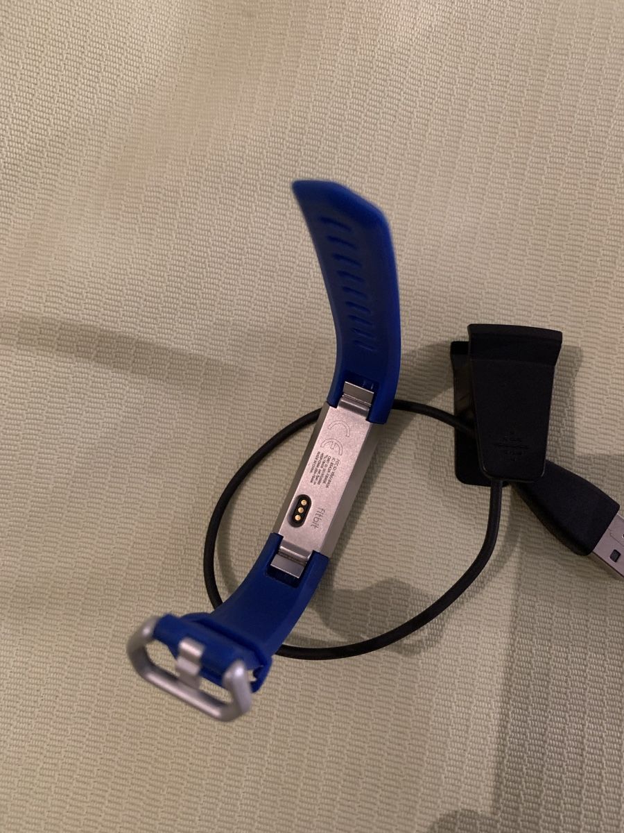 Fitbit Orologi: Fitness Tracker Fitbit Ace blau mit Ladekabel  – Nuovo (secondo la descrizione) da Laupen BE venduto da CARLOS-HGT 5