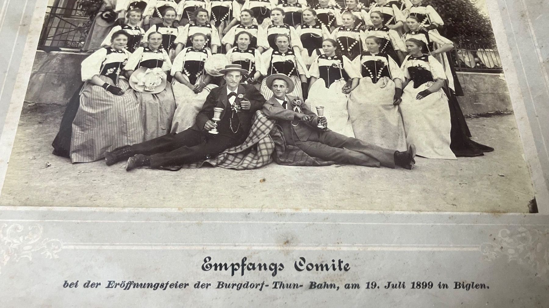 Foto & Immagini: Burgdorf Thun Bahn 1899 Biglen Empfangs Comite SBB – Usato da St-Cierges venduto da LeRegain 1