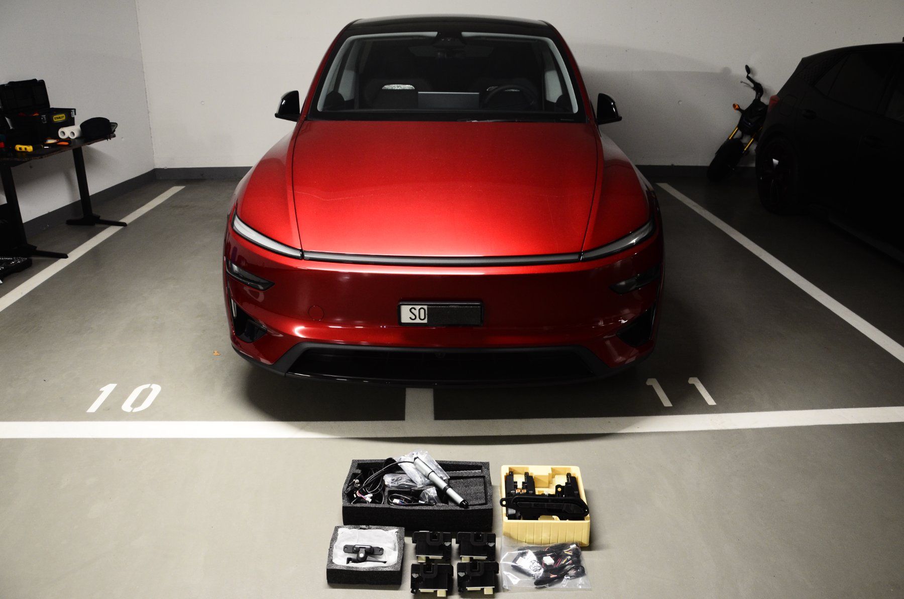 Tesla Toutes les pièces auto: Tesla Model 3/Y/S/HL/Yuniper Power Frunk – Neuf (Voir description) à Wichtrach par Avramolon 3