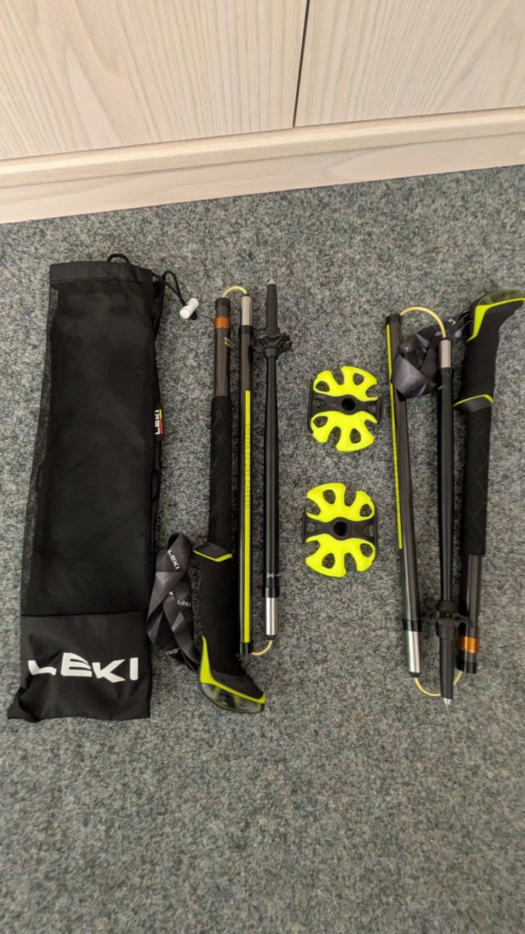 Leki Bâtons de marche: Trekkingstock aus Carbon – Neuf (Voir description) à Unterägeri par bru_h9d8 1