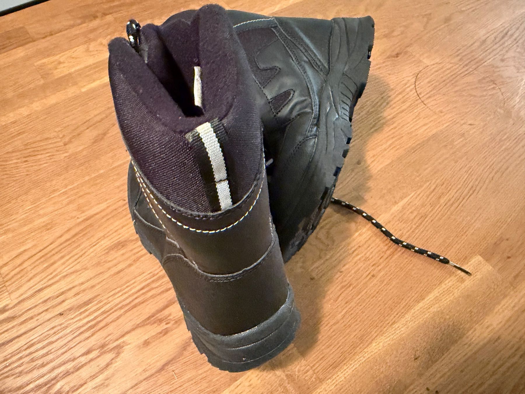 Scarpe da donna: Neue Winterstiefel Grösse 36/37 – Nuovo (secondo la descrizione) da Bettlach venduto da Tradenet100 3