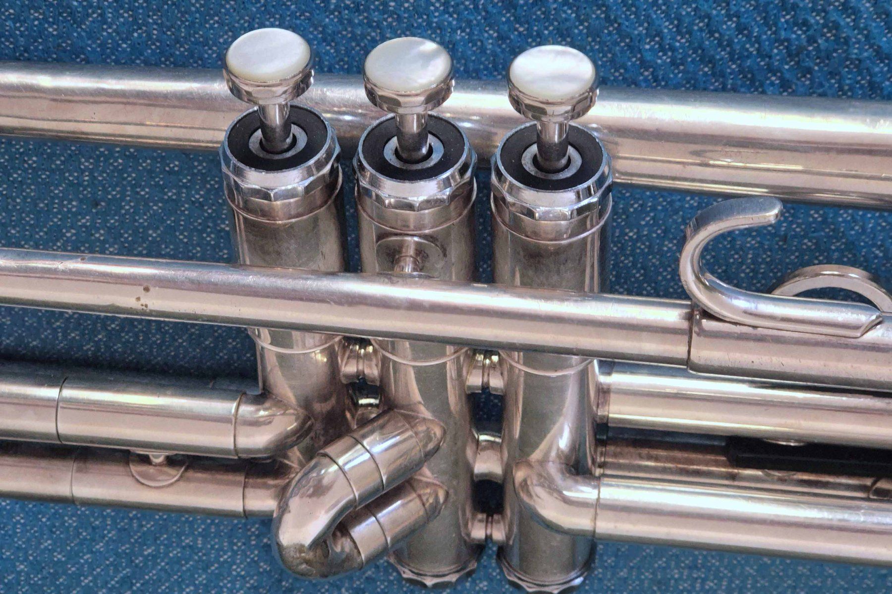 Strumenti musicali: Trompete Getzen 300 Series, versilbert – Usato da Zürich venduto da Misterbloom