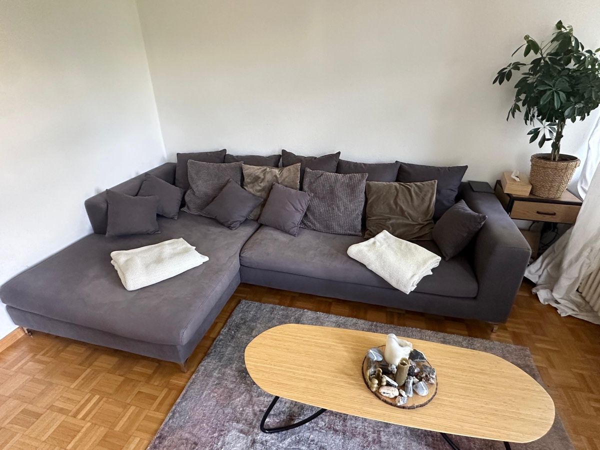 Divani: Corner sofa grey fabric sectional used condition – Usato da Frutigen venduto da LagzdinsM 6