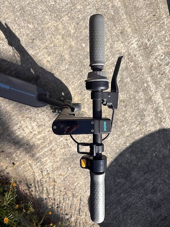 Kickboard: Trottinette électrique Ninebot G30D 2 CH – Usato da Bussigny venduto da Gadz10 2