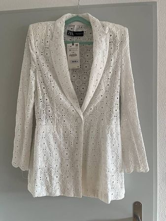 Zara Blazer mit Eyelet Details,  M, Neu mit Etikett